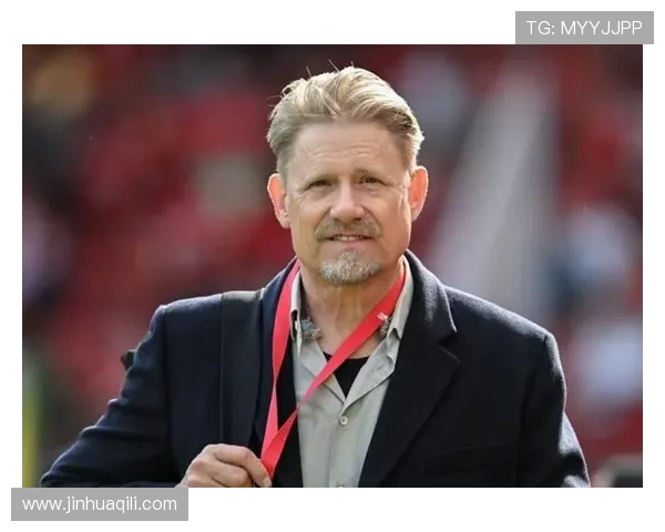 舒梅切尔：弗格森时代曼联引援由他全权掌控 现在决策层太过复杂